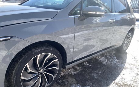 Volkswagen Golf VIII, 2022 год, 2 100 000 рублей, 9 фотография