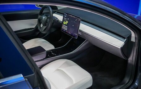 Tesla Model 3 I, 2020 год, 3 000 000 рублей, 13 фотография