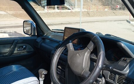 Mitsubishi Pajero III рестайлинг, 1993 год, 650 000 рублей, 4 фотография