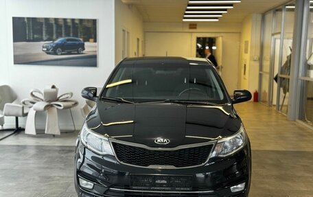 KIA Rio III рестайлинг, 2016 год, 1 039 000 рублей, 2 фотография