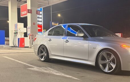 BMW 5 серия, 2003 год, 1 150 000 рублей, 3 фотография