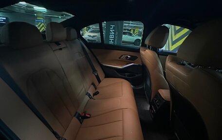 BMW 3 серия, 2021 год, 4 570 000 рублей, 14 фотография