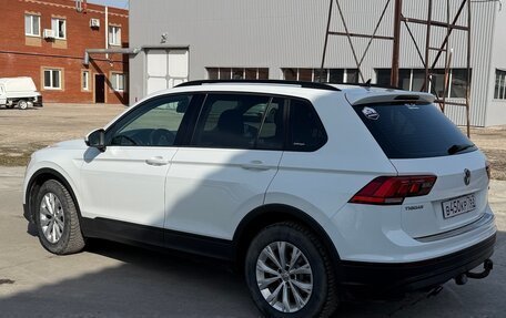 Volkswagen Tiguan II, 2019 год, 2 600 000 рублей, 3 фотография