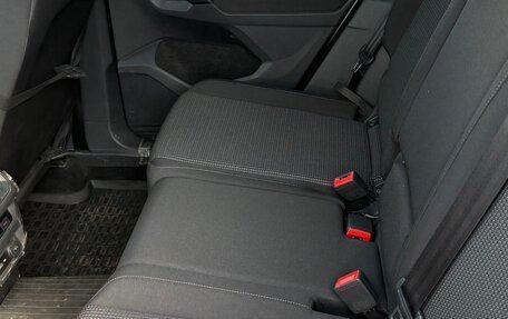 Volkswagen Tiguan II, 2019 год, 2 600 000 рублей, 17 фотография