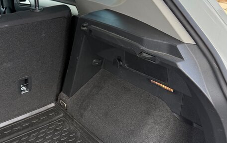 Volkswagen Tiguan II, 2019 год, 2 600 000 рублей, 14 фотография