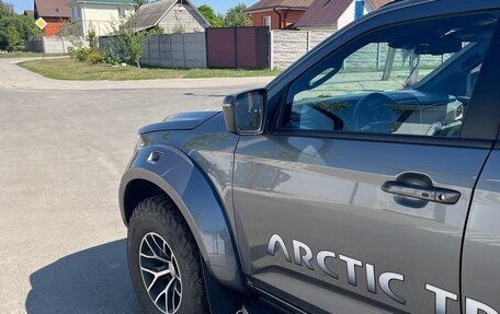 Isuzu D-Max, 2022 год, 5 800 000 рублей, 6 фотография