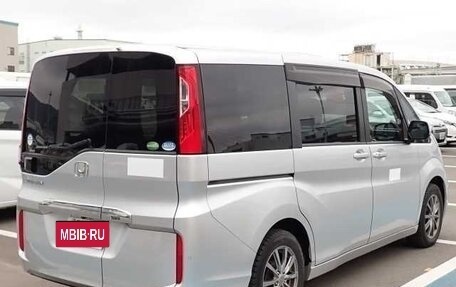 Honda Stepwgn IV, 2021 год, 1 425 000 рублей, 2 фотография