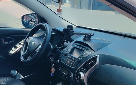 Hyundai ix35 I рестайлинг, 2014 год, 1 600 000 рублей, 5 фотография