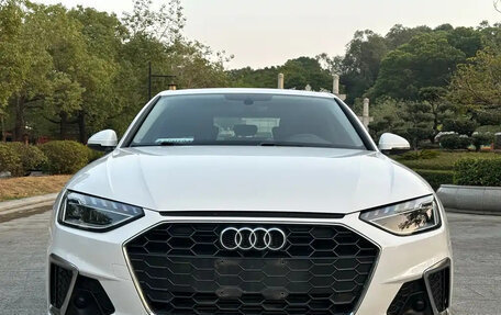 Audi A4, 2022 год, 2 900 000 рублей, 3 фотография