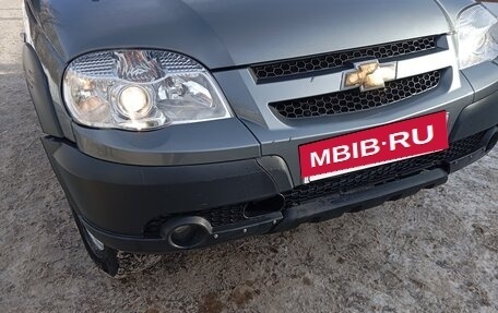 Chevrolet Niva I рестайлинг, 2017 год, 670 000 рублей, 9 фотография