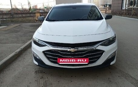 Chevrolet Malibu IX, 2020 год, 1 580 000 рублей, 2 фотография