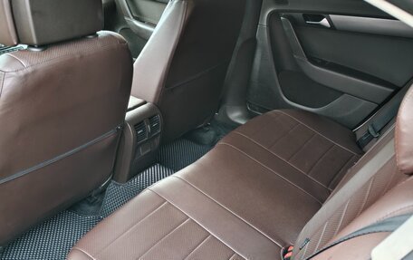 Volkswagen Passat B7, 2011 год, 800 000 рублей, 13 фотография