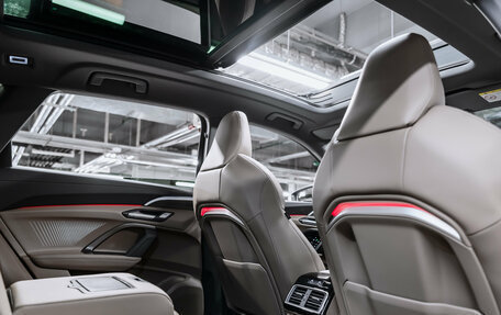 Audi Q5, 2026 год, 6 300 000 рублей, 2 фотография