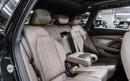 Audi Q5, 2026 год, 6 300 000 рублей, 25 фотография