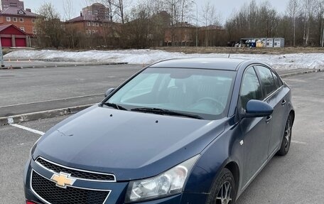 Chevrolet Cruze II, 2010 год, 450 000 рублей, 2 фотография