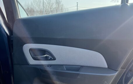 Chevrolet Cruze II, 2010 год, 450 000 рублей, 16 фотография