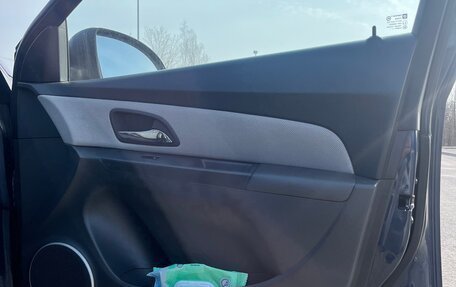 Chevrolet Cruze II, 2010 год, 450 000 рублей, 14 фотография