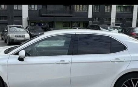 Toyota Camry, 2021 год, 3 200 000 рублей, 7 фотография