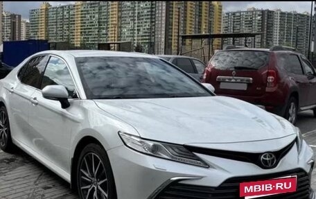 Toyota Camry, 2021 год, 3 200 000 рублей, 11 фотография