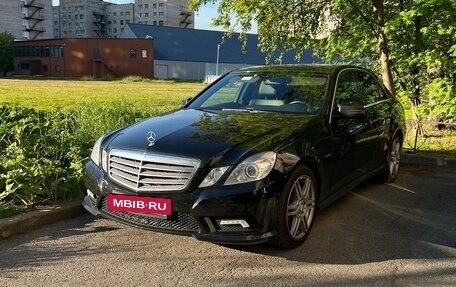 Mercedes-Benz E-Класс, 2010 год, 1 800 000 рублей, 3 фотография