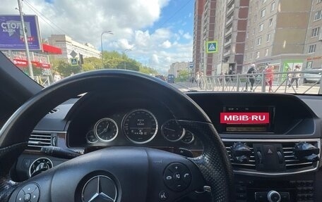 Mercedes-Benz E-Класс, 2010 год, 1 800 000 рублей, 5 фотография