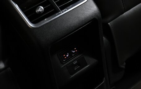 Chery Tiggo 8 Pro, 2021 год, 1 899 000 рублей, 16 фотография