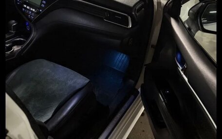 Toyota Camry, 2018 год, 2 000 000 рублей, 9 фотография