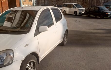 Toyota Vitz, 2001 год, 370 000 рублей, 2 фотография