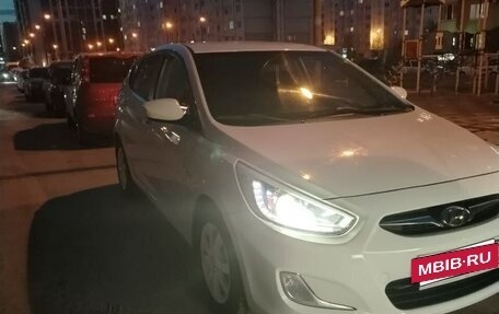 Hyundai Solaris II рестайлинг, 2013 год, 975 000 рублей, 2 фотография