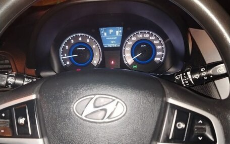 Hyundai Solaris II рестайлинг, 2013 год, 975 000 рублей, 15 фотография