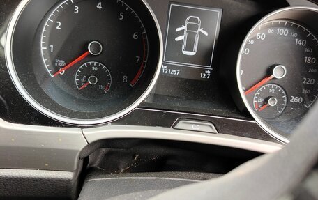 Volkswagen Touran III, 2017 год, 1 275 000 рублей, 8 фотография