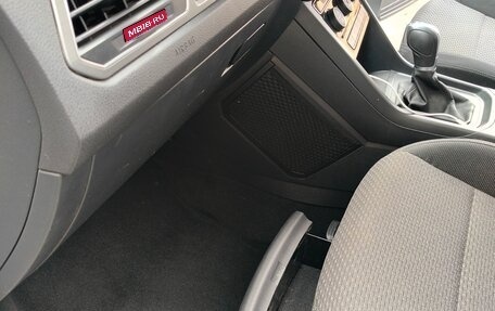 Volkswagen Touran III, 2017 год, 1 275 000 рублей, 9 фотография