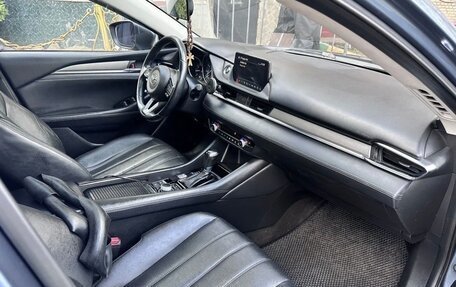 Mazda 6, 2018 год, 2 050 000 рублей, 14 фотография