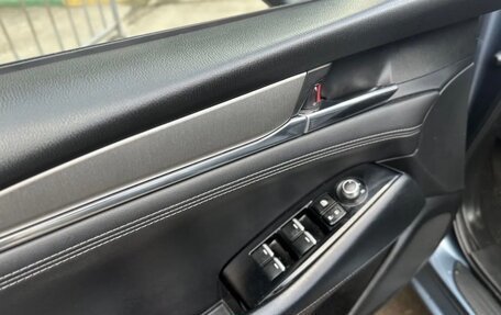 Mazda 6, 2018 год, 2 050 000 рублей, 12 фотография