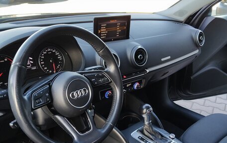 Audi A3, 2018 год, 2 150 000 рублей, 21 фотография