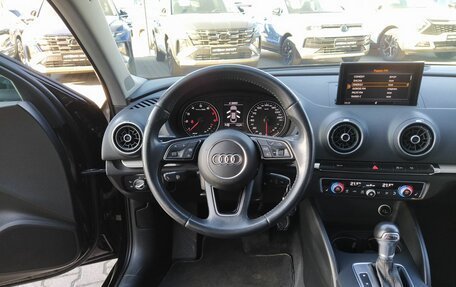 Audi A3, 2018 год, 2 150 000 рублей, 23 фотография