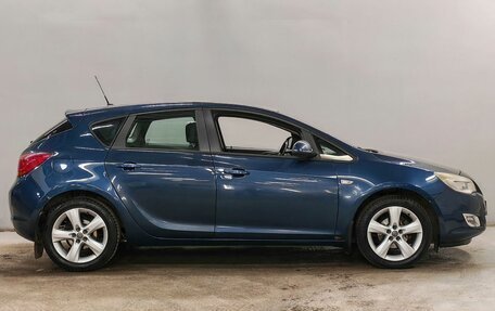 Opel Astra J, 2011 год, 768 000 рублей, 4 фотография