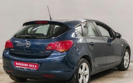 Opel Astra J, 2011 год, 768 000 рублей, 5 фотография