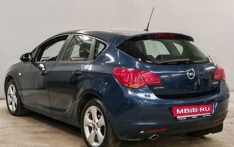 Opel Astra J, 2011 год, 768 000 рублей, 7 фотография
