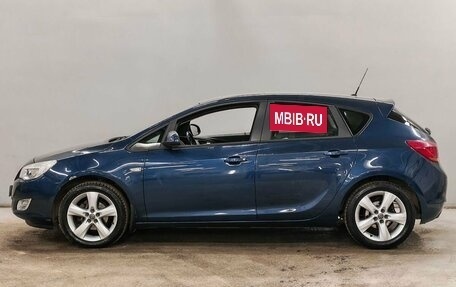 Opel Astra J, 2011 год, 768 000 рублей, 8 фотография