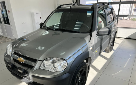 Chevrolet Niva I рестайлинг, 2016 год, 690 000 рублей, 1 фотография