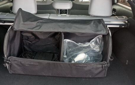 Toyota Prius IV XW50, 2019 год, 2 850 000 рублей, 18 фотография