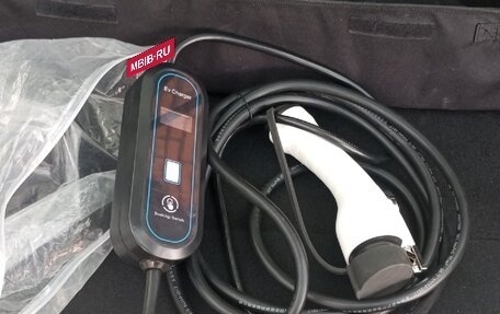 Toyota Prius IV XW50, 2019 год, 2 850 000 рублей, 19 фотография