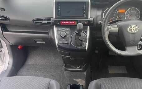 Toyota Wish II, 2010 год, 1 150 000 рублей, 10 фотография