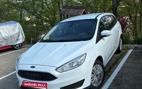 Ford Focus III, 2018 год, 990 000 рублей, 2 фотография