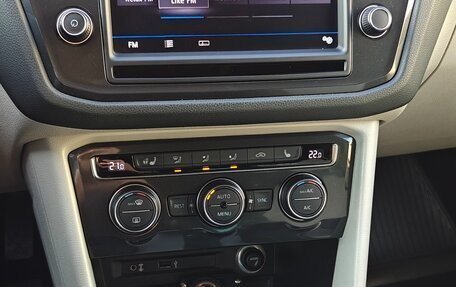 Volkswagen Tiguan II, 2017 год, 2 150 000 рублей, 13 фотография