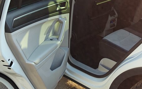 Volkswagen Tiguan II, 2017 год, 2 150 000 рублей, 32 фотография