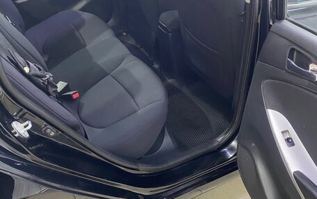 Hyundai Solaris II рестайлинг, 2012 год, 988 000 рублей, 3 фотография