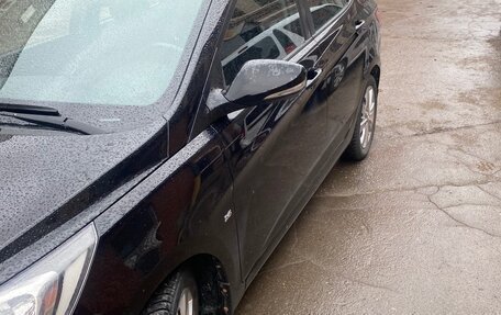 Hyundai Solaris II рестайлинг, 2012 год, 988 000 рублей, 11 фотография