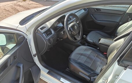 Skoda Rapid I, 2015 год, 600 000 рублей, 9 фотография